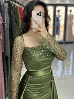 Green Square Neck Lace Sequins Sparkle Long Sleeve Mermaid Evening Dress
