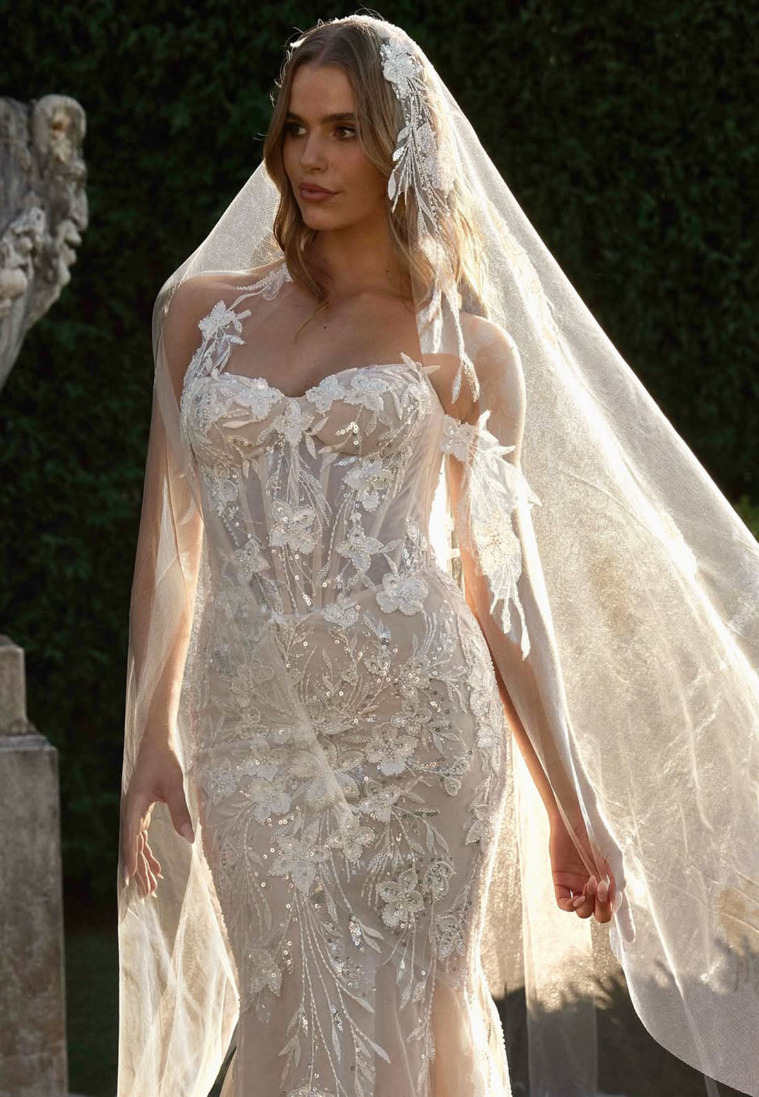 Exquisite Sequins Sparkle Sweetheart Sleeveless Mermaid Wedding Dress