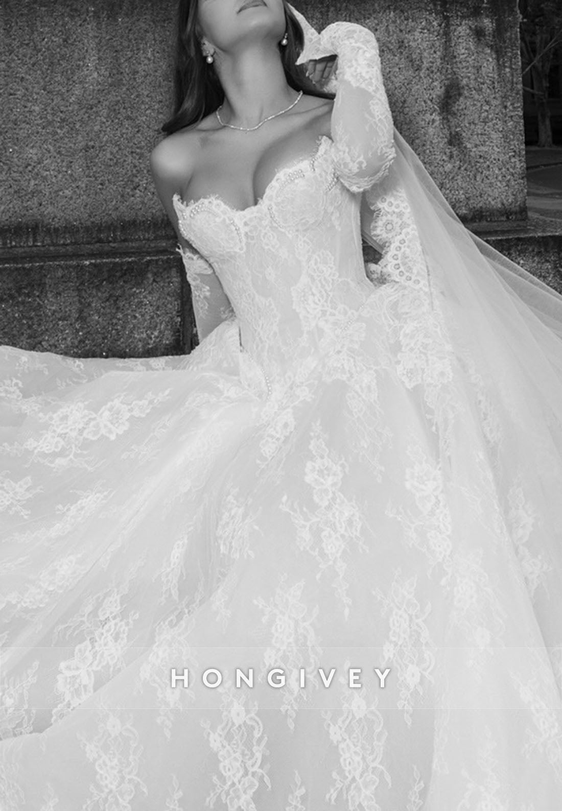 Lace Strapless Scalloped Neck Princess Empire Wedding Dresses