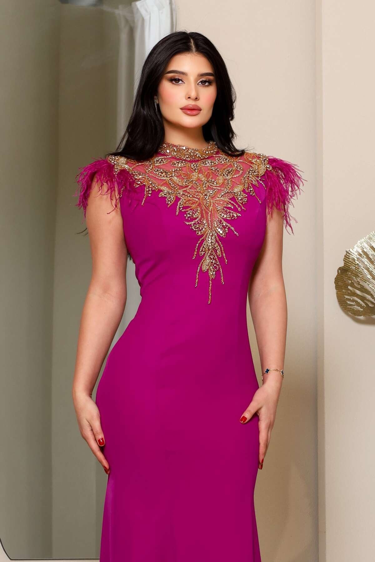 Fashion High Neck Sleeveless Beaded Applique Feather Mermaid Evening Dress