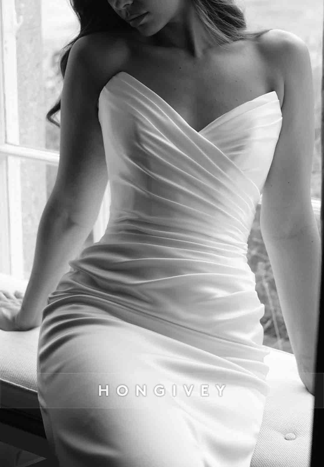 Simple V-Neck Strapless Sweep Train Sleeveless Trumpet Pleated Wedding Dresses