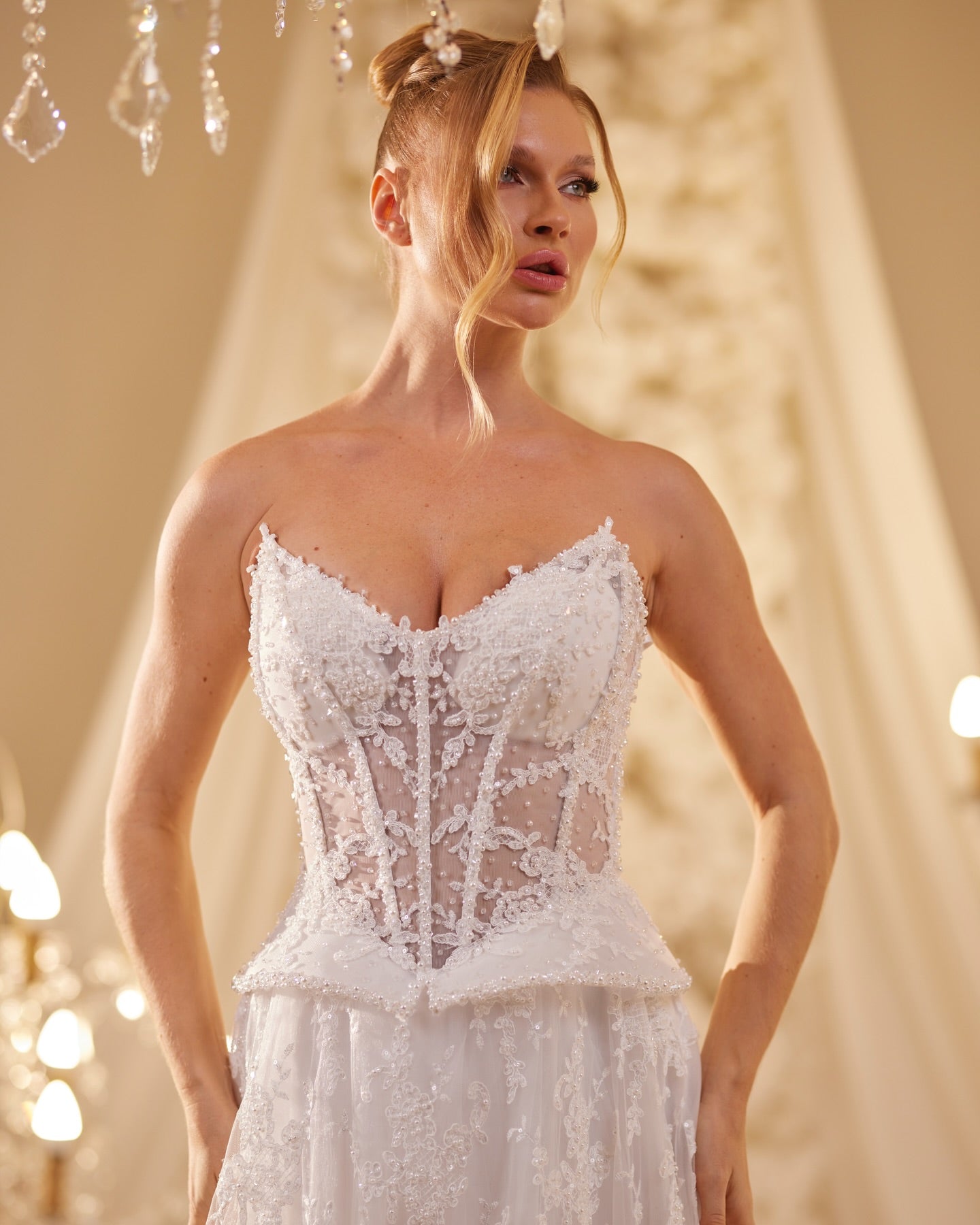 Exquisite Sweetheart Sheer Sleeveless Lace A-Line Floor-Length Wedding Dress