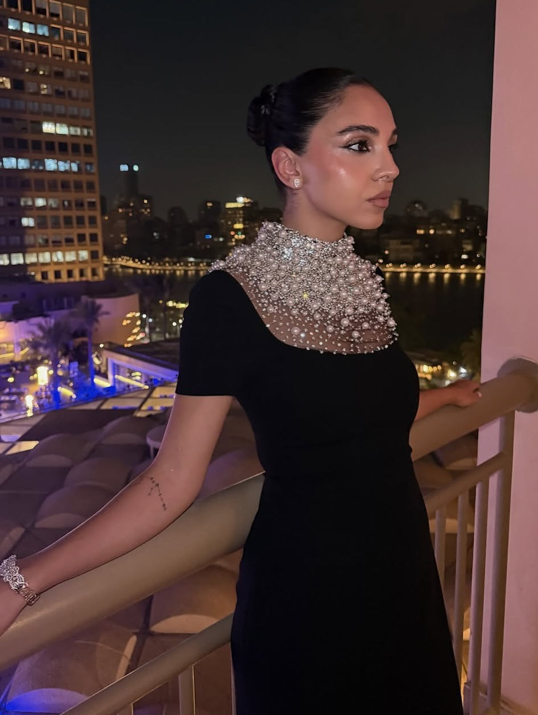 Elegant Black Half Sleeve Beaded Sparkle Mermaid Formal Evening Dress