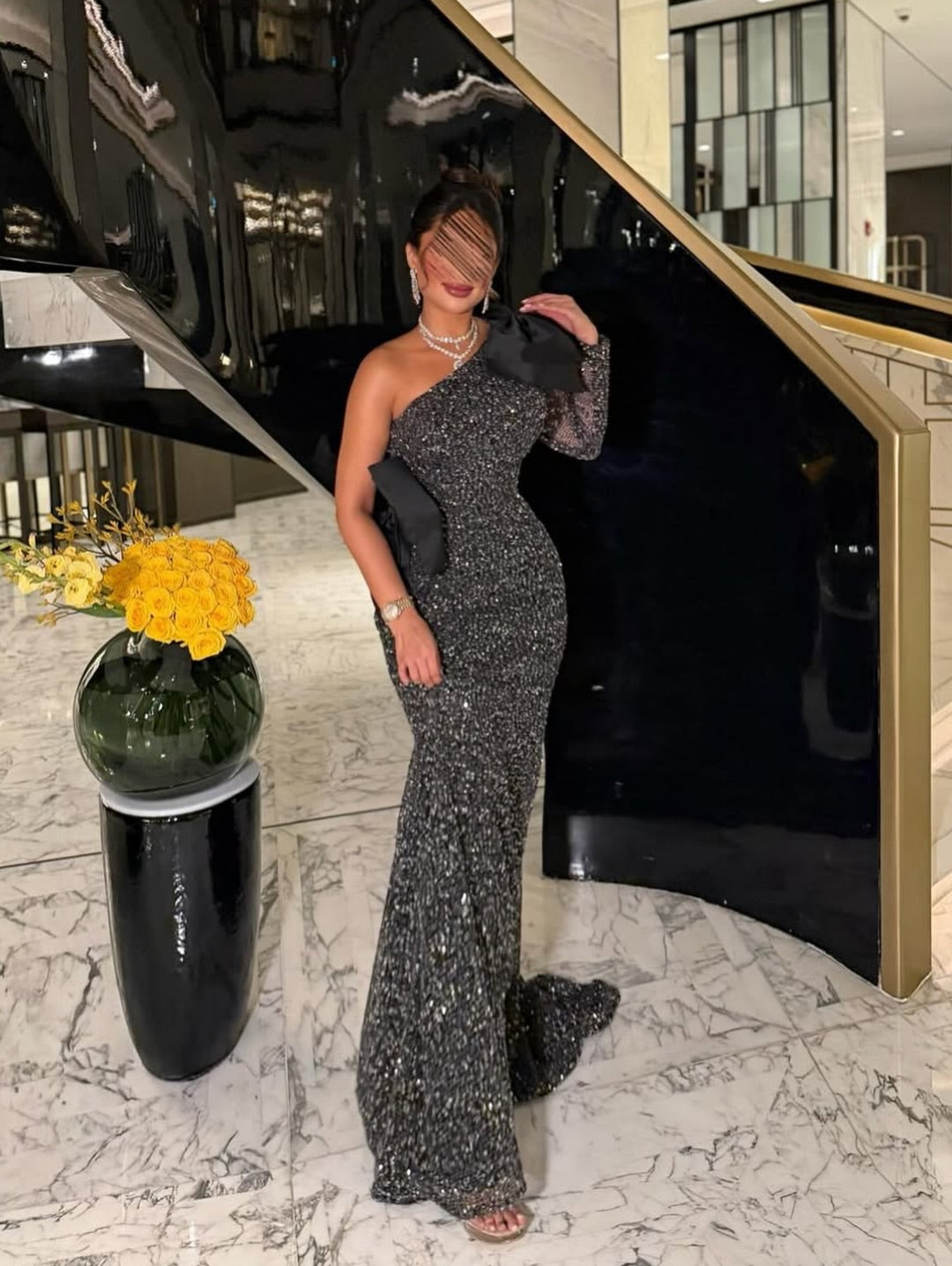 Luxury One Shoulder Long Sleeve Bow Sequins Sparkle Mermaid Evening Dress