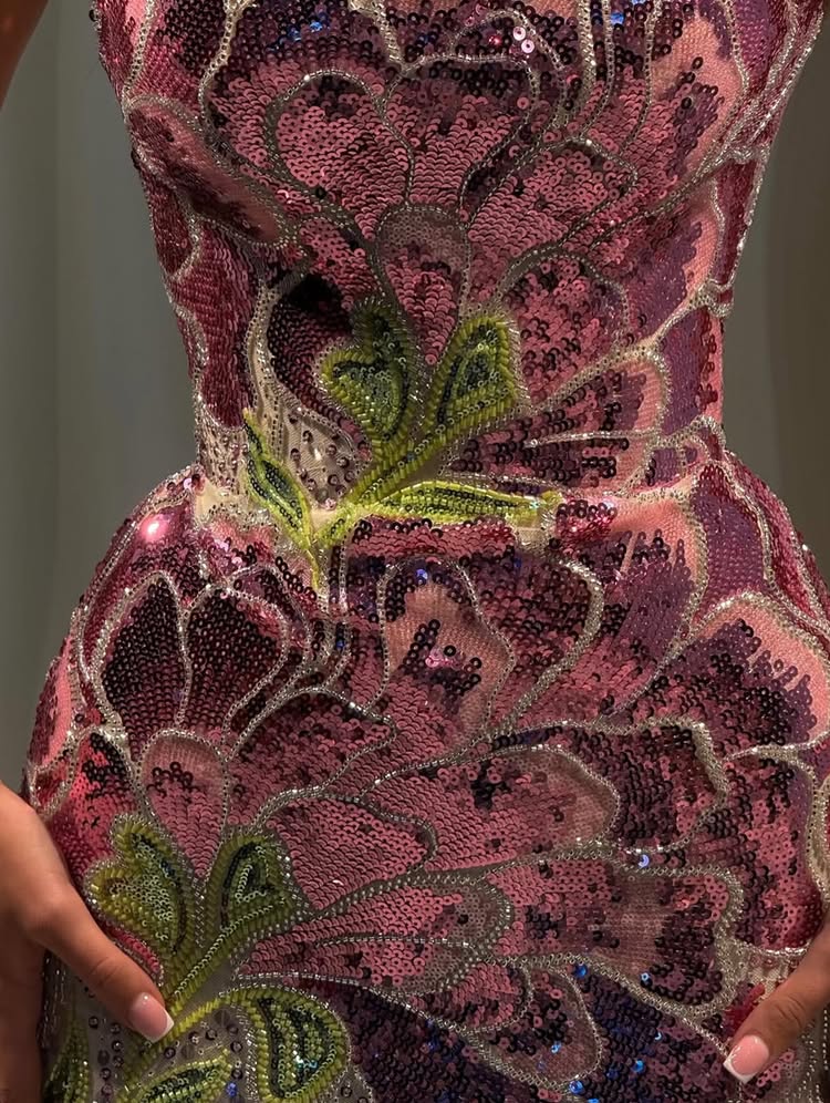 Exquisite Strapless Sleeveless Sequins Sparkle Flowers Mermaid Prom Dress