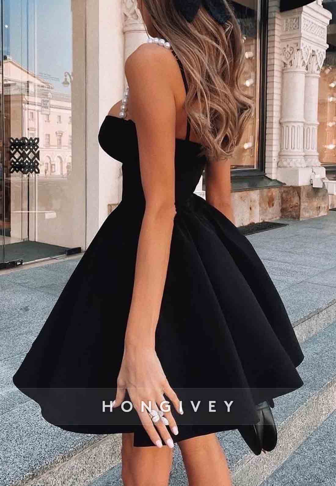 Elegant Sleeveless Pearls Empire Pleated Short Princess Homecoming Dresses