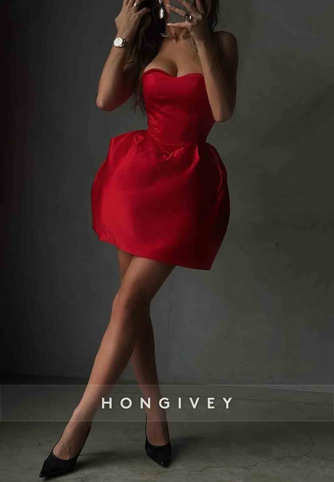 Strapless Sleeveless Satin Pleated Sweetheart Mini Homecoming Dresses