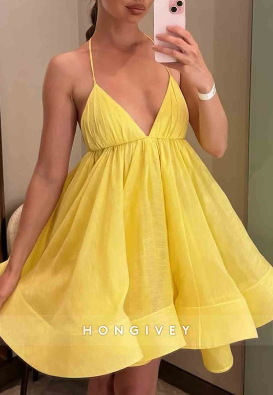 Low V-Neck Tie Back A-Line Short Pleated Spaghetti Straps Homecoming Dresses