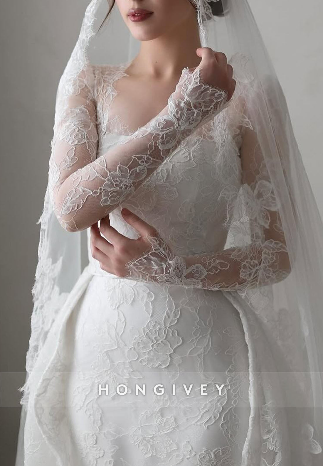 Long Sleeves Detachable Sheath Chapel Train Lace Wedding Dresses