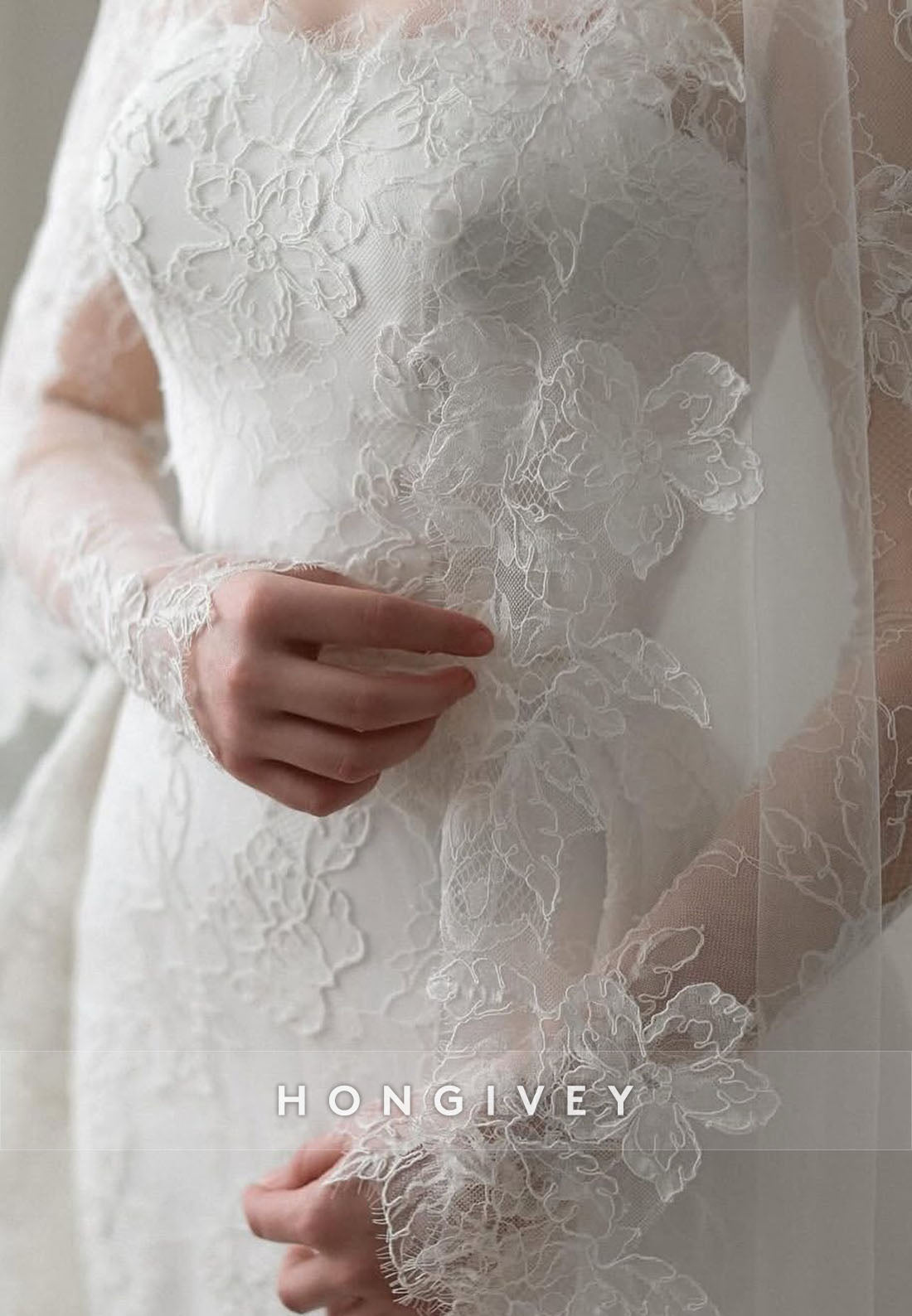 Long Sleeves Detachable Sheath Chapel Train Lace Wedding Dresses