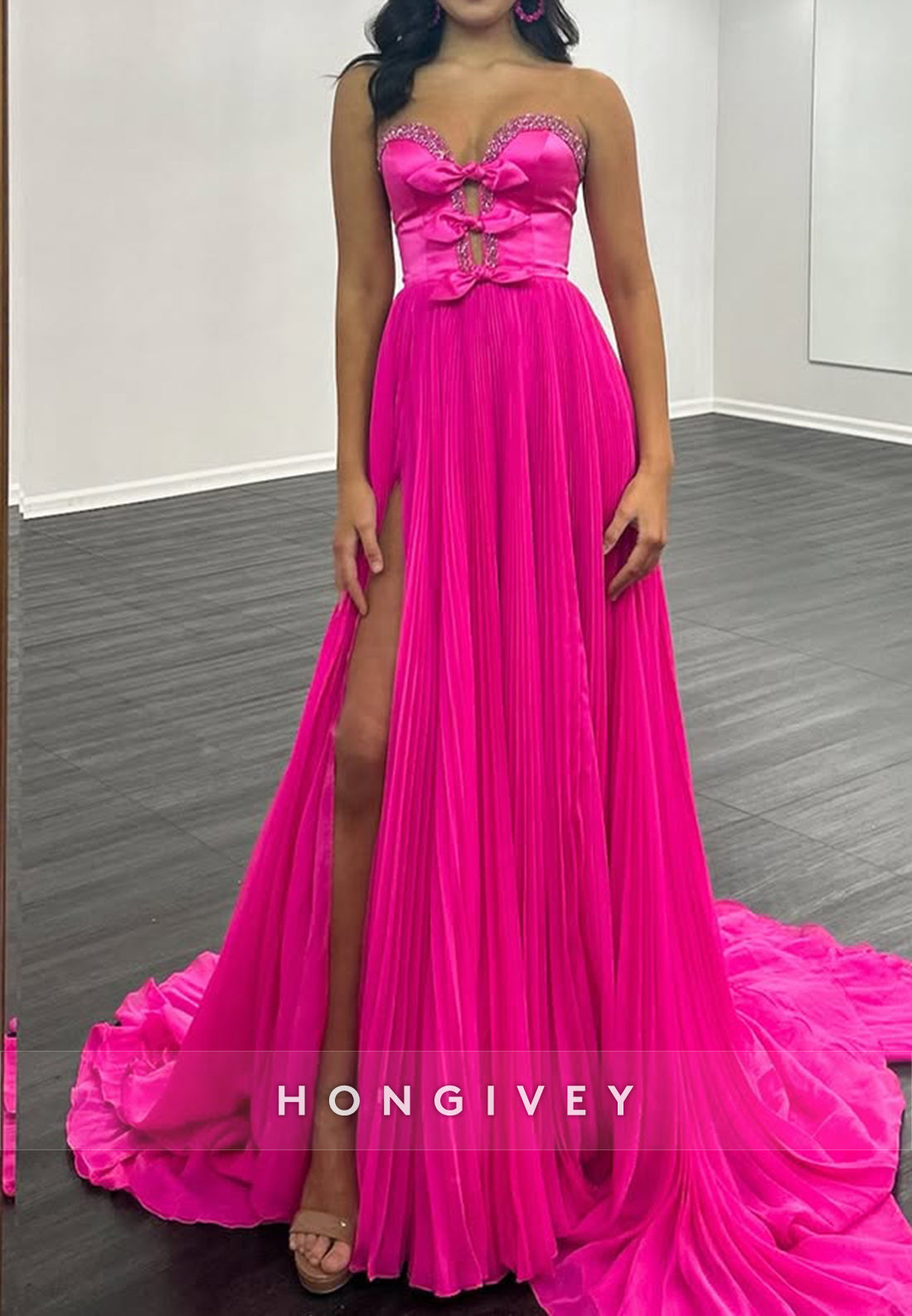 A-Line Deep V-Neck Rhinestone  Ruched Party Prom Dresses With Train