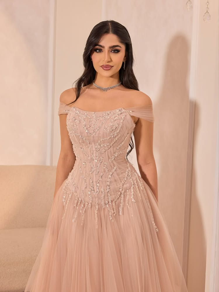 Off the Shoulder Sleeveless Sqeuins Tulle A-Line Evening Dress Floor-Length