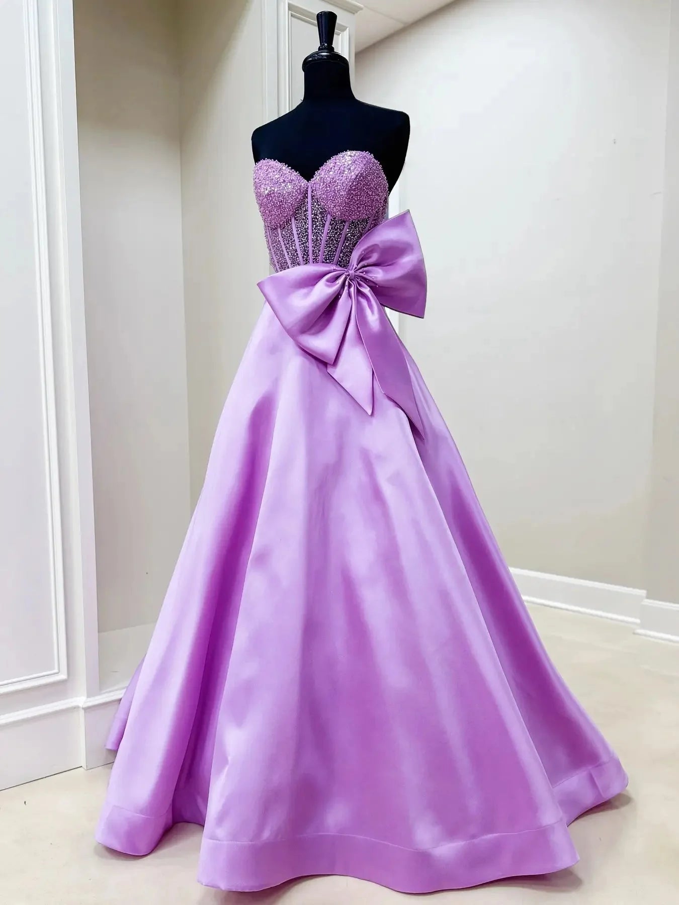 Strapless Satin Prom Dress with Bow Sweetheart Neckline Beaded