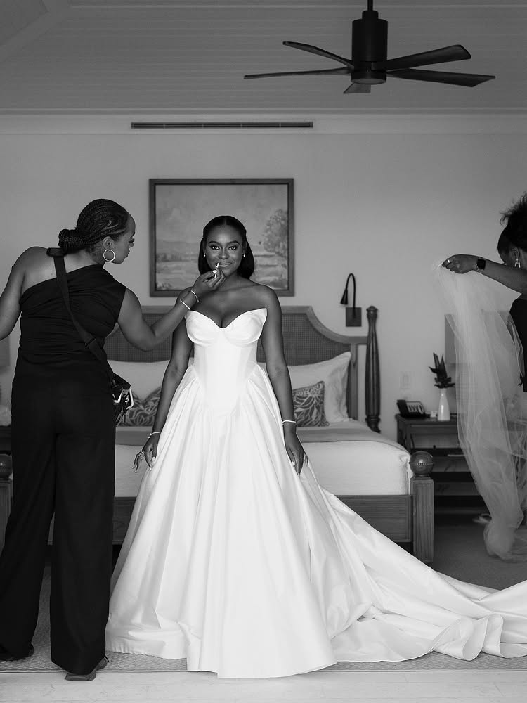 Elegant Long Ball Gown Ivory V-neck Sleeveless Satin Wedding Dress