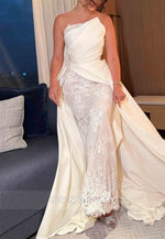 Sheath Strapless Pleated Sleeveless Floor-Length Lace Evening Gowns